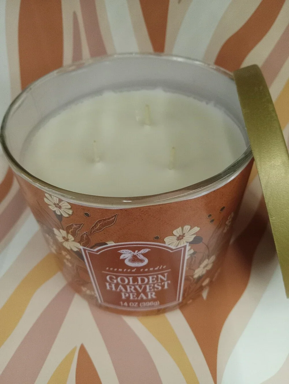 Golden Harvest Pear Scented Candle - Warm Rust & Gold